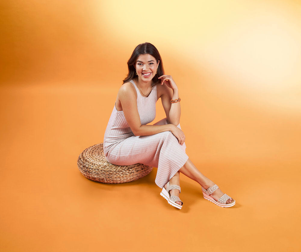The Best Shoes to Wear With a Maxi Dress and How to Style Them Rieker.co.uk The Best Shoes to Wear With a Maxi Dress and How to Style Them Rieker.co.uk