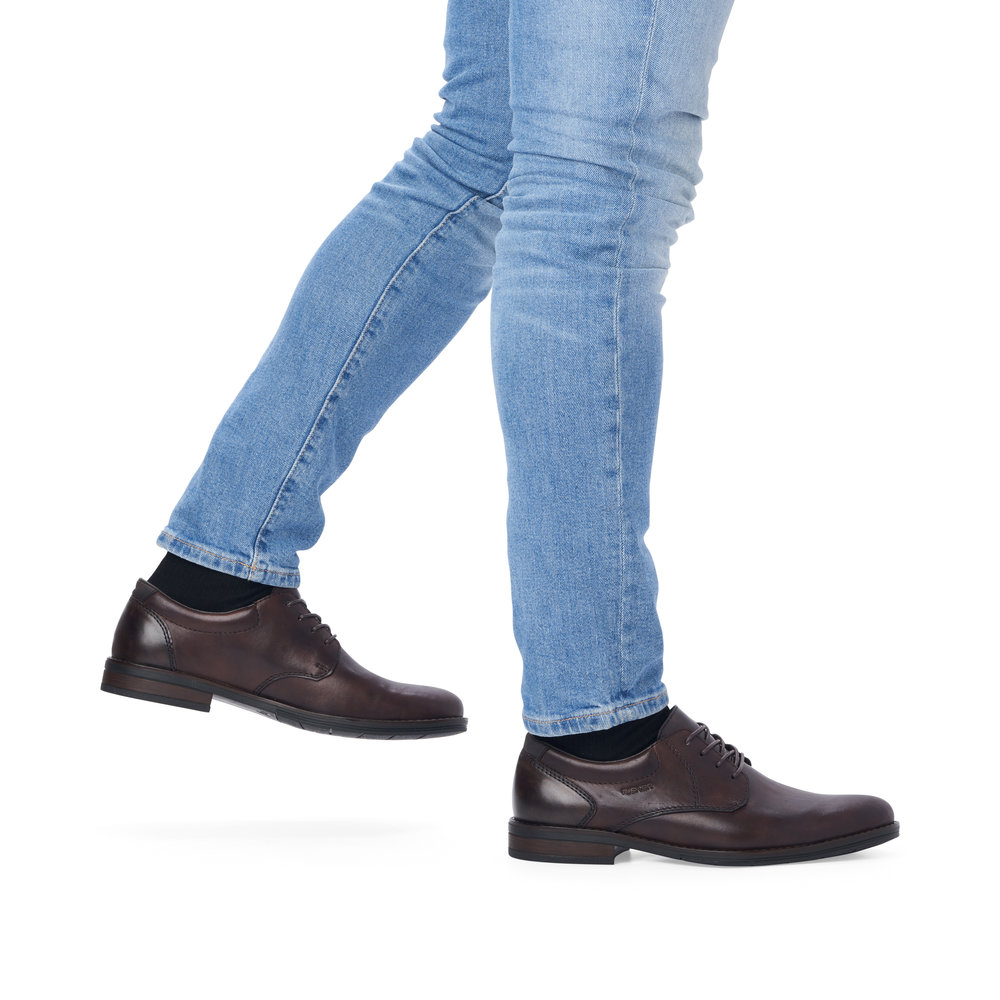 HOW TO STYLE MEN S BROGUES THE ULTIMATE GUIDE FOR MEN Rieker Blog
