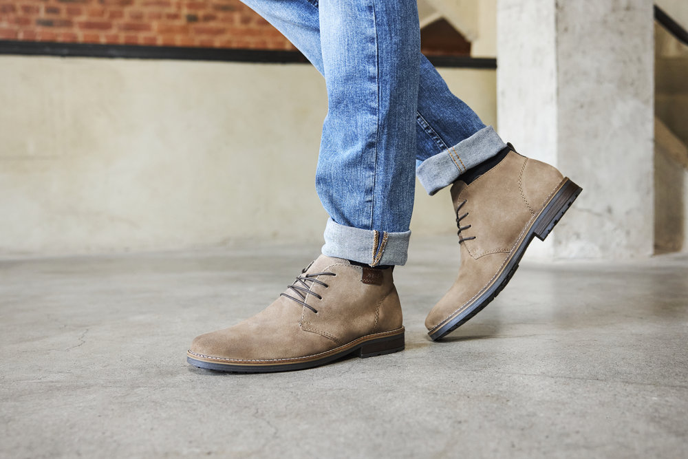 What are the best shoes to wear with men's skinny jeans? - Rieker Blog