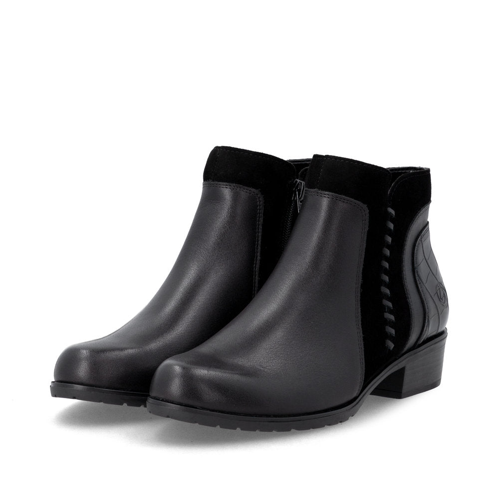 Women's Ankle Boot - Black | D6893-02